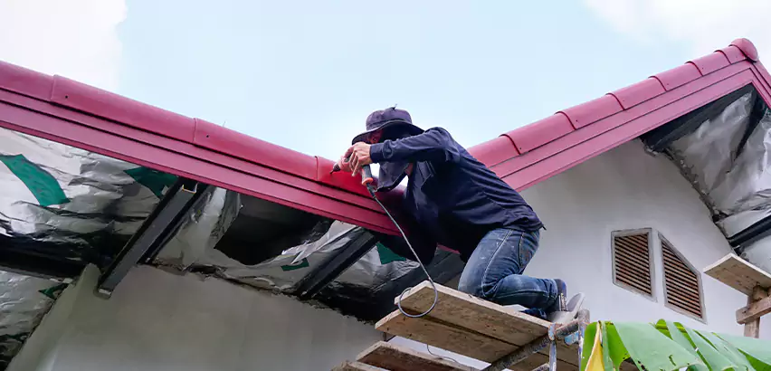 Rain Gutter Repair in Carpentersville